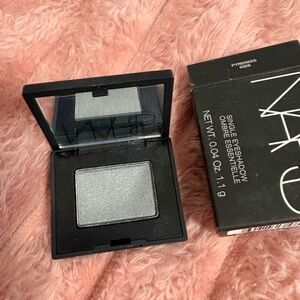 NARS Single Eyeshadow in Pyrenees Silver